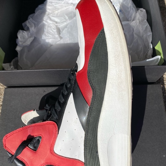 0621 in Red black and white - Picture 4 of 16